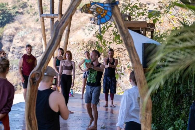 GuateFlow Gathering Learn Flow arts juggling retreat54