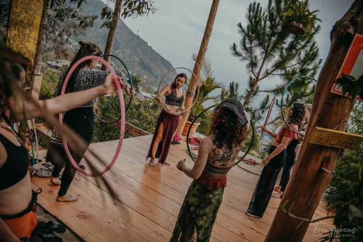 GuateFlow Gathering Learn Flow arts juggling retreat84