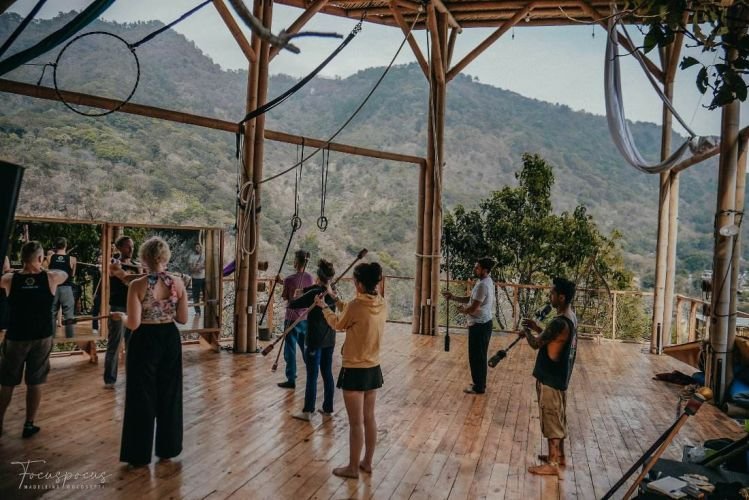 GuateFlow Gathering Learn Flow arts juggling retreat85