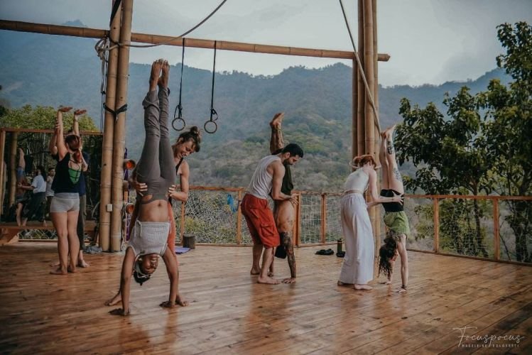 GuateFlow Gathering Learn Flow arts juggling retreat95